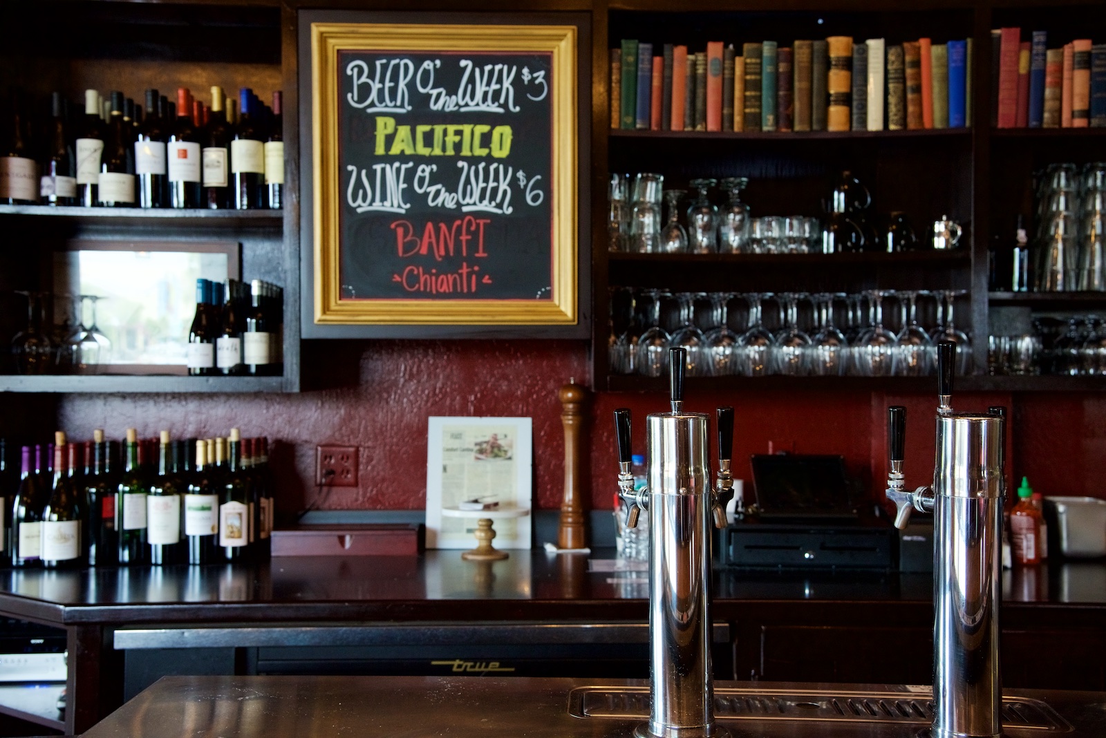 Melville Tavern Happy Hour | Old Monterey